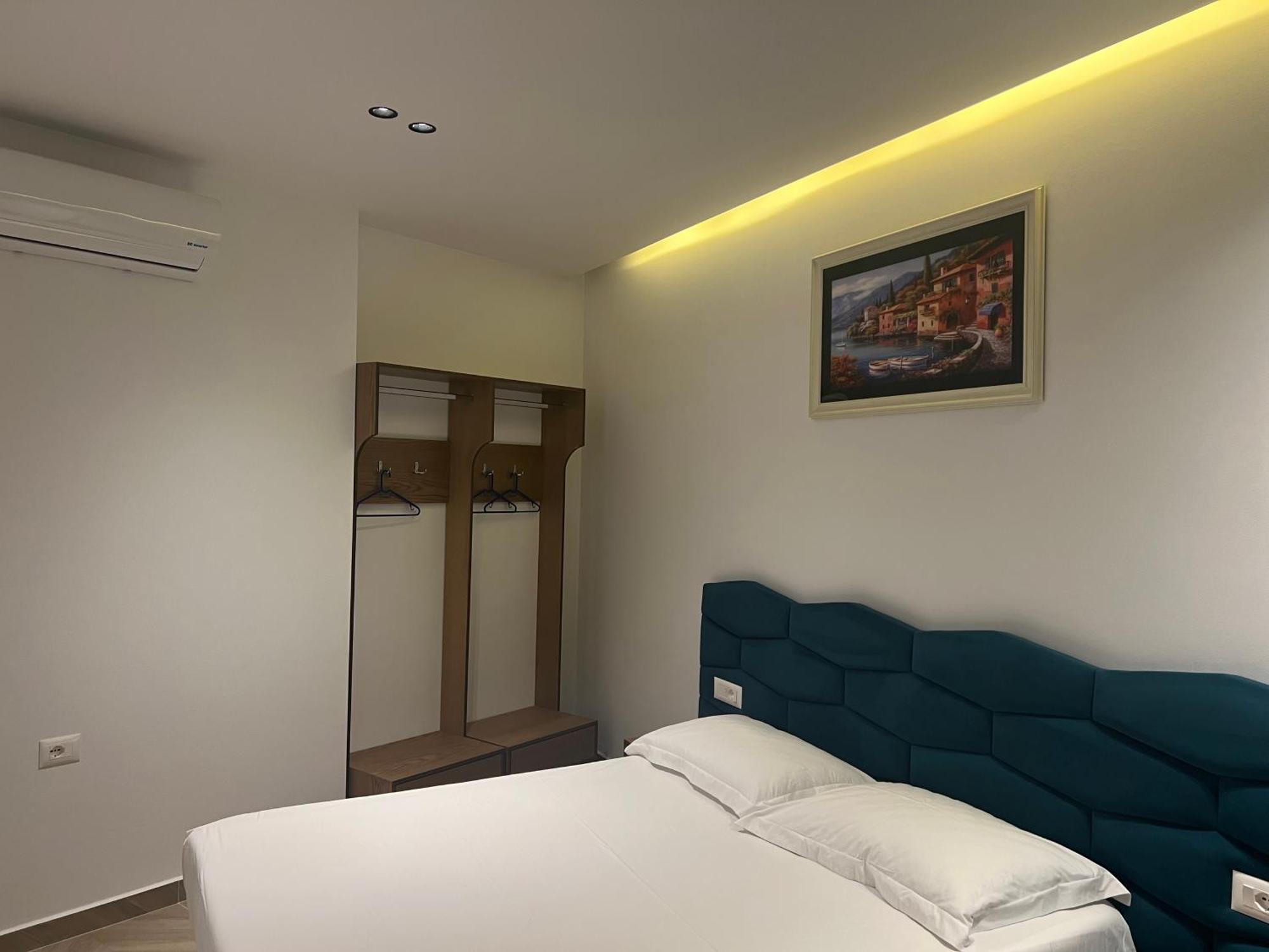 Agimi Hotel Ksamil Buitenkant foto