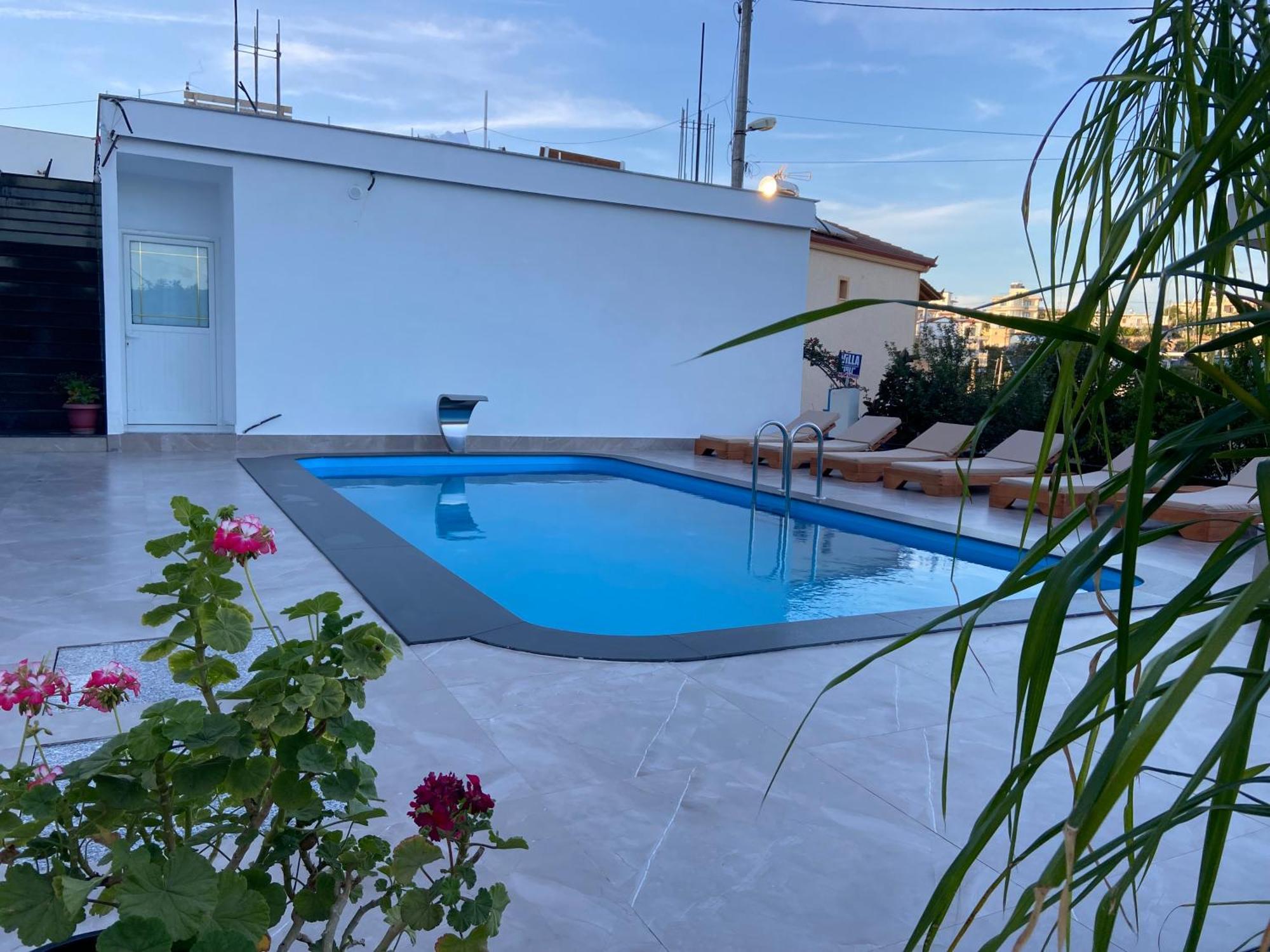 Agimi Hotel Ksamil Buitenkant foto